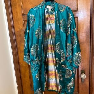 OLD SHANGHAI Emerald Robe